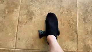 Planter Fasciitis at-home treatment | Using this Beskar Foot Massage Roller Review