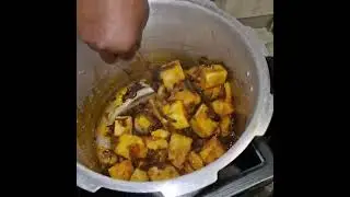 Pigeon pea and yam (agbugbu na ji) recipe in a minute.