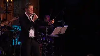Matthew Morrison sings 