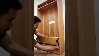 Memasang engsel putar rak sepatu susun #woodworking #carpentry #diy #doityourself