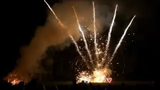 Osterfeuer Feuerwerk Westerstede | Ahlers-Pyrotechnik | pyroͥprͣoͫ bremen