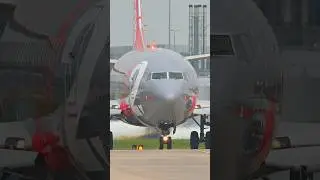 Jet2&rsquo;s TINY 737-300 #plane #aviation #planespotting