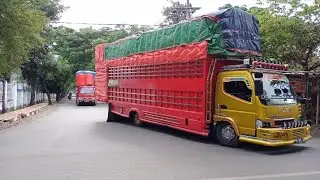 Fokus muatannya!!! Truk ceper LINTAS KENDARI||Mendarat dipelabuhan Bajoe!!!