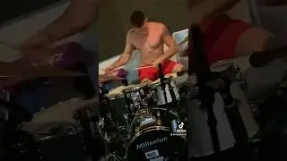 Groove #324🥁 #rajnybeats #vulfmon #discosnails #drumgroovedaily #schlagzeuger #bateristas #bubny
