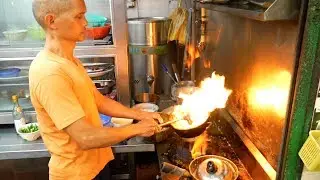 ULTIMATE Hong Kong STREET FOOD tour in Kowloon | CRAZY Bandit Chicken and MUST EATS in Hong Kong