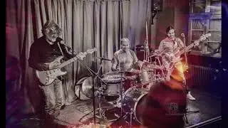 power to love Radio EXP live im Karl