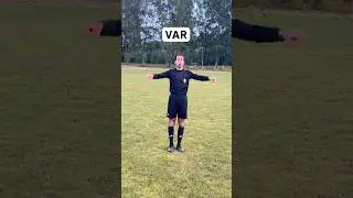 Referee signal - VAR #refereesignals #VAR