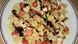 Caprese Pasta Salad with Balsamic Glaze