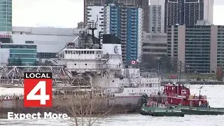 Canadian freighter refloated after running aground in Detroit River on Thanksgiving morning