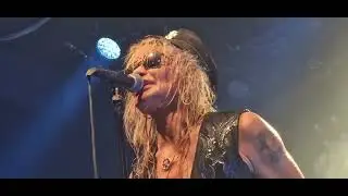 DEMOLITION 23 - Ain't It Fun (Live)