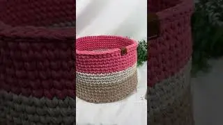 A estrutura de milh&otilde;es de um cesto de croch&ecirc; em fio de malha #croche #shorts