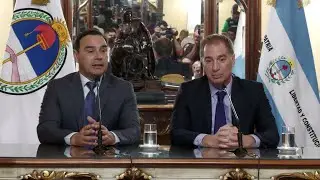 VALD&Eacute;S JUNTO A SANTILLI: 