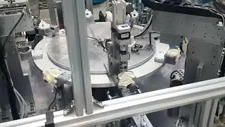 Fan's gear box auto assembly