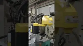 Fanuc SCARA SR-3iA #industrialrobot #robot