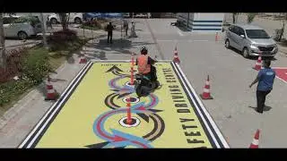 Hartonos Safety Driving Centre  di Icon Mall Gresik | SIXBEE PHOTOVILLE