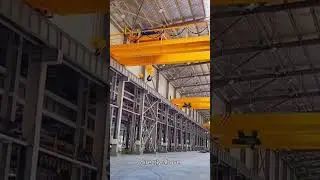 How to Operate an Overhead Crane | Quick Technical Guide🏗️ #heavyequipment #crane  #machinerychannel
