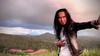 Men Say - Bức Tường