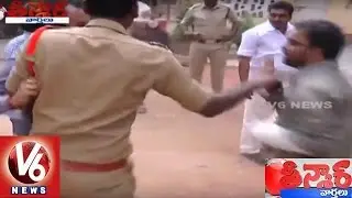 Civil Contractors Fight In R&B Guest House | Karimnagar | Teenmaar News