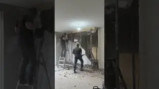 Hoe verwijder je een draagmuur #wall #demolition #nederlands #athlete #timelapse