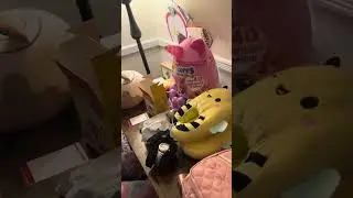 Deni&rsquo;s vlog🎁 #unboxinggifts #unwrapping #deni #christmasjoy #throwbackshorts