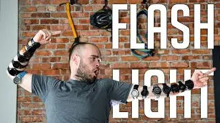 4 levels of flashlight on sport watch