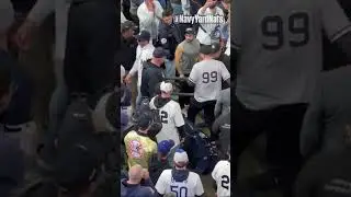 Yankees fans who grabbed Mookie Betts' glove were removed by security #worldseries #yankees #Dodgers