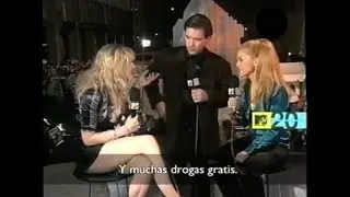 MTV VMAs 95 - Courtney Love interrumpiendo entrevista a Madonna