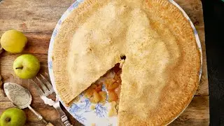 Classic apple pie 
