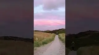 Am D&uuml;nen&uuml;bergang zum Oststrand          Insel Langeoog 19 Juni 2022  22:04   HgJ.