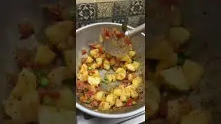 🥔 Potato with Green Peas Fry Recpie 😋 I Quick & Easy! #food 🔥