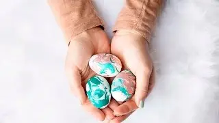How to Make Marbled Easter Eggs | Home Decor DIY