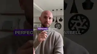 Худощавый 18-летний футболист заставляет ветеранов выглядеть новичками. Это настоящий футбольный ...