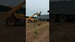 John Deere 8345R + Fliegl ASW 3101 #farming #fliegl #johndeere #jcb #video #viral