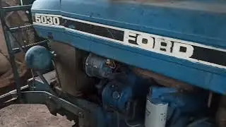 Troca de &oacute;leo transmiss&atilde;o trator Ford 5030,/ Poucos mec&acirc;nicos sabem desse detalhe. 