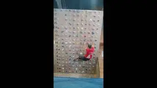 2017 MoonBoard  -  Mr Rightside 6B