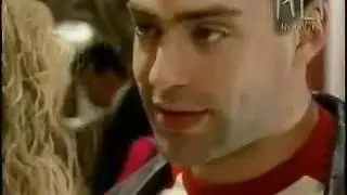 Juan Pablo le da un beso a Valentina
