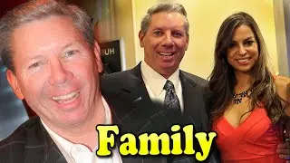 Mike Sexton Family With Son and Wife Karen Sexton 2020