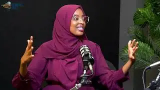 She walked the streets of Zimbabwe carrying money in a bag. Global Mic talks to Fathiya Nur
