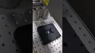 Used KEYENCE 3D Laser Marking Machine MD-X1000L 12W Test Video