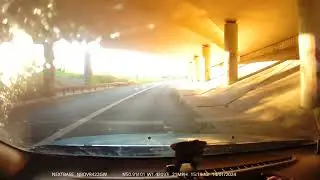 HK69 FHX undertakes in bus lane 14/01/2024