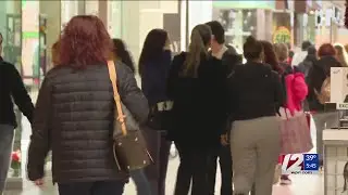 Warwick Mall manager ‘pleasantly surprised’ by holiday shopping turnout