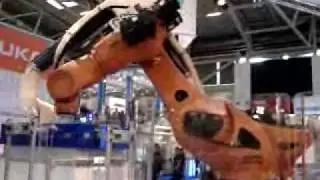 Kuka Roboter KR 1000 - Der gr&ouml;&szlig;te Roboter der Welt