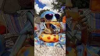Alien Earth Vacation - Granny at the pool