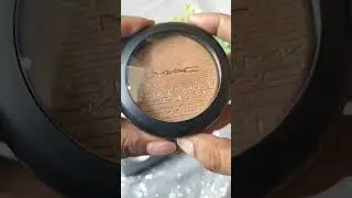 Mac highlighter shade whisper #maccosmeticsuk#shorts#youtubeshorts #likeandsubscribe#viralvideo