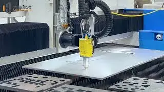 Large format laser cutting machine