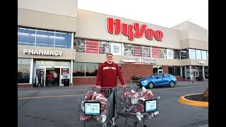 Iowa State's Carson Hansen Donates 26 Hy-Vee Turkeys to YSS This Thanksgiving
