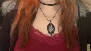 Ideas for accesorizing a simple goth outfit.