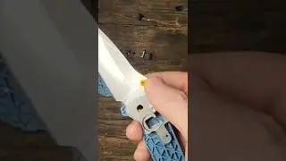 Installing a pivot screw on a Benchmade knife. #Benchmade #diy #2025
