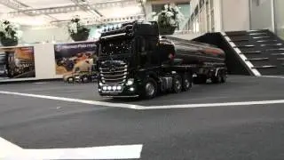 Tamiya 1:14 Mercedes-Benz Actros 3363 6&times;4 GigaSpace 4k