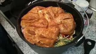 Hähnchenschenkel im Dutch Oven